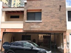 NEX-274537 - Casa en Renta, con 3 recamaras, con 2 baños.