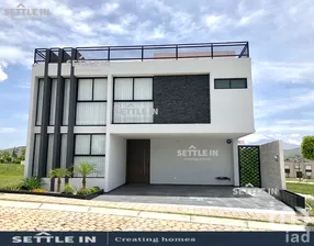 NEX-274587 - Casa en Venta, con 4 recamaras, con 5 baños, con 411 m2 de construcción.