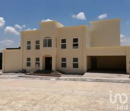 NEX-201197 - Casa en Venta, con 5 recamaras, con 5 baños, con 504 m2 de construcción en Loma Bonita, CP 29094, Chiapas.