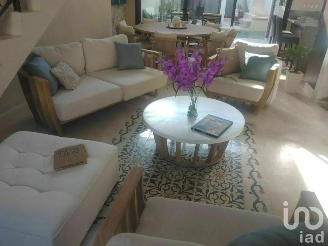 Casa en Renta en Mérida Centro, Mérida, Yucatán | NEX-226804 | iad México | Foto 2 de 32