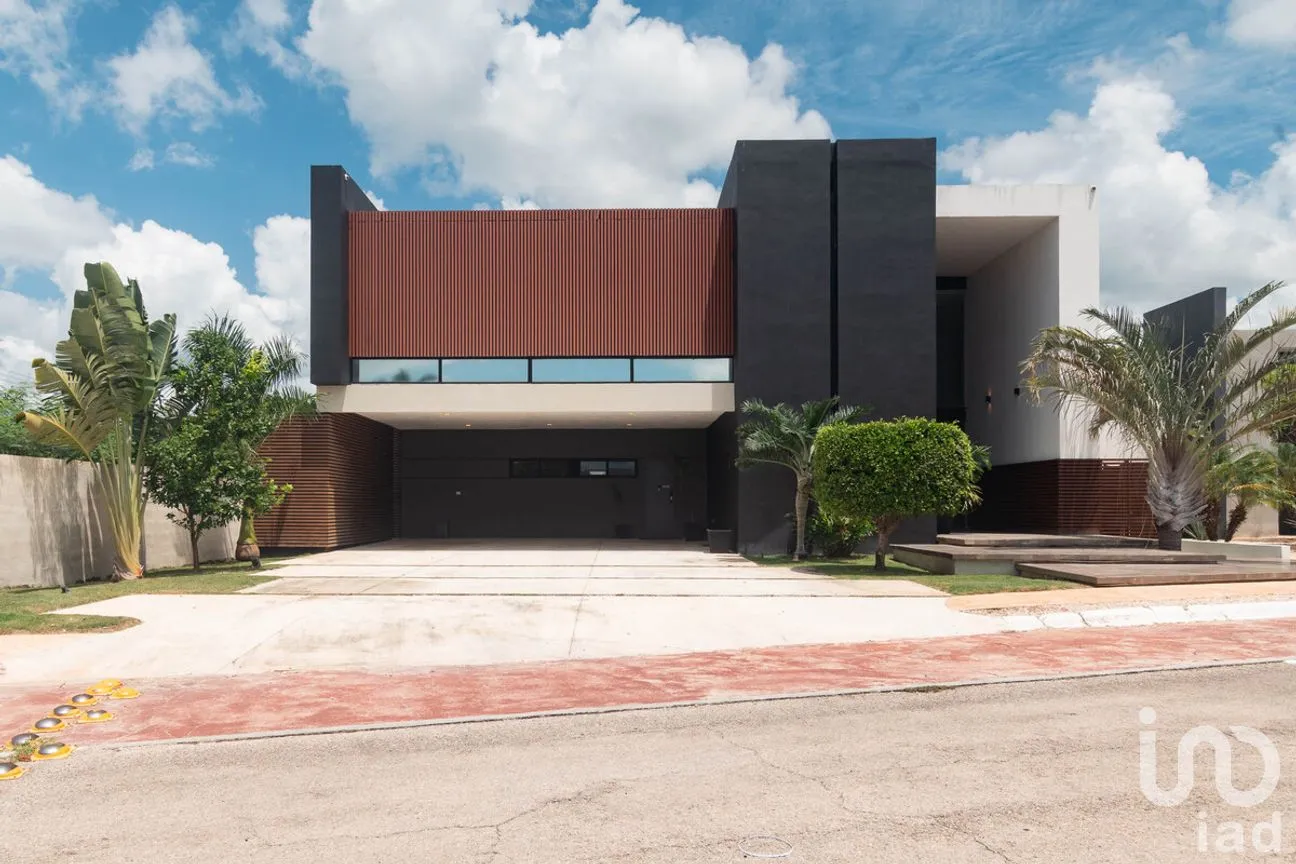 Casa en Venta en Montebello, Mérida, Yucatán | NEX-282319 | iad México | Foto 1 de 28