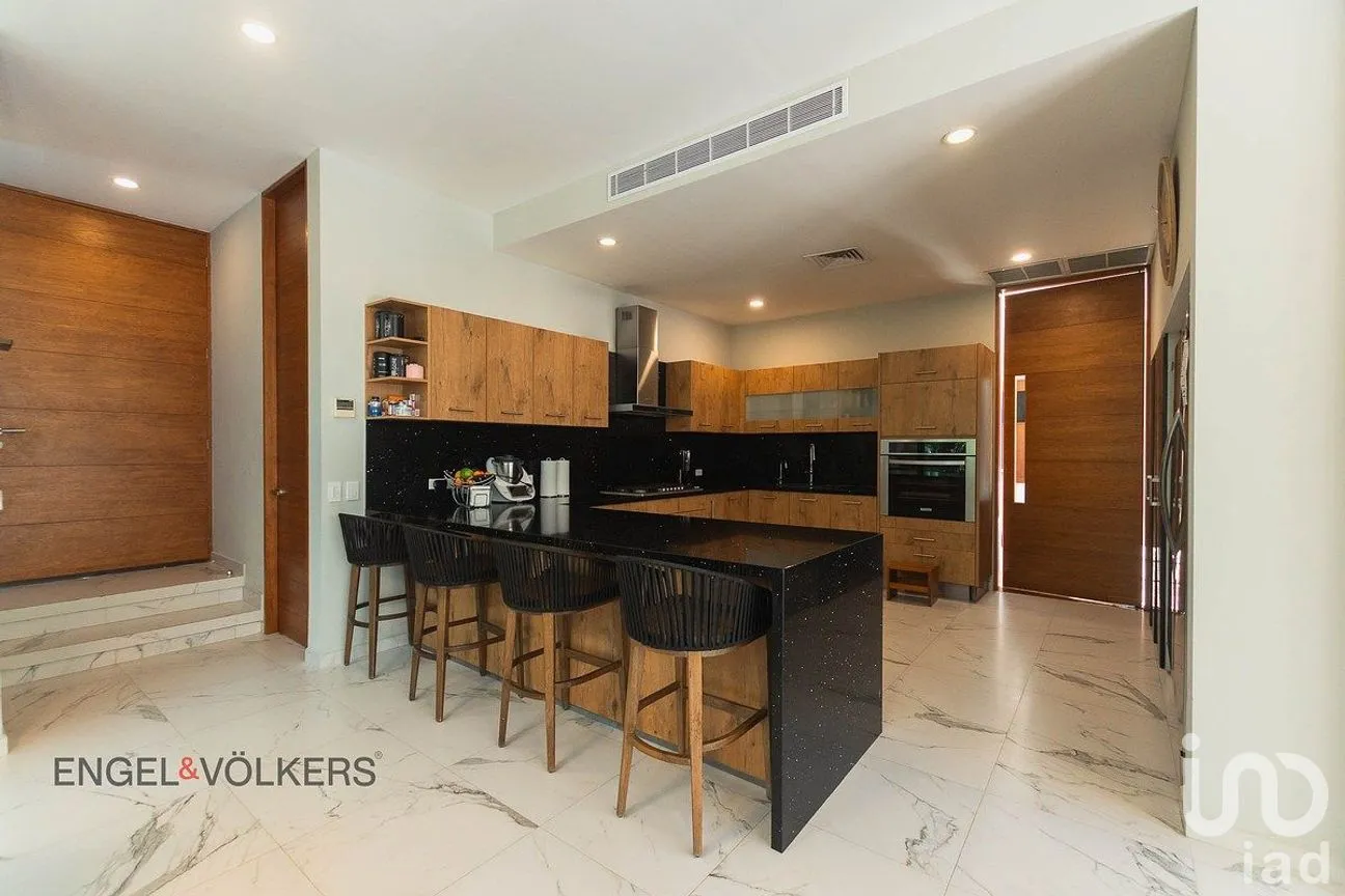 Casa en Venta en Yucatán Country Club, Mérida, Yucatán | NEX-289148 | iad México | Foto 6 de 49