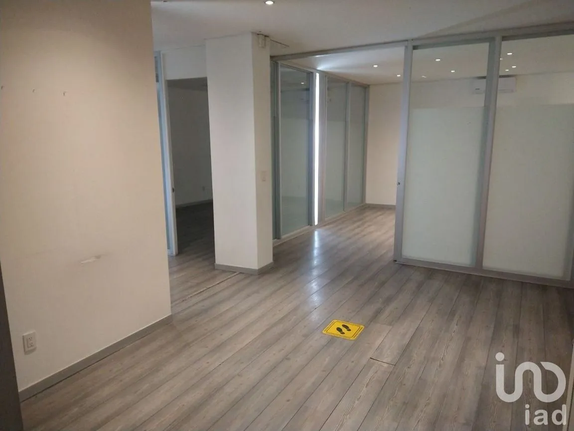 Oficina en Renta en Insurgentes Mixcoac, Benito Juárez, Ciudad de México | NEX-228902 | iad México | Foto 1 de 10