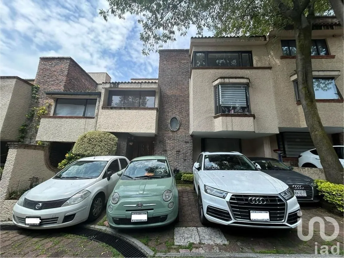 Casa en Venta en Olivar de los Padres, Álvaro Obregón, Ciudad de México | NEX-277630 | iad México | Foto 2 de 30