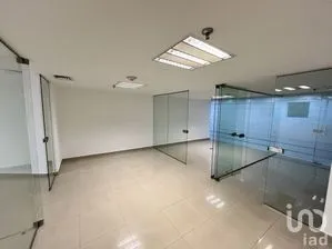 NEX-299873 - Oficina en Renta, con 100 m2 de construcción.