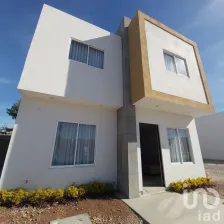 NEX-105368 - Casa en Venta, con 3 recamaras, con 2 baños, con 133 m2 de construcción en Villa Owen, CP 81257, Sinaloa.