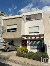 NEX-199623 - Casa en Venta, con 3 recamaras, con 2 baños, con 226 m2 de construcción en Residencial Lago Esmeralda, CP 52989, Estado De México.