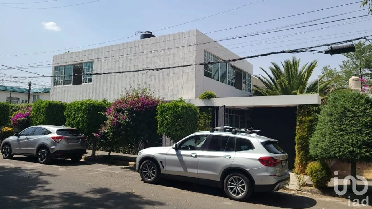 Casa en Venta en Boulevares, Naucalpan de Juárez, Estado De México | NEX-202581 | iad México | Foto 2 de 33