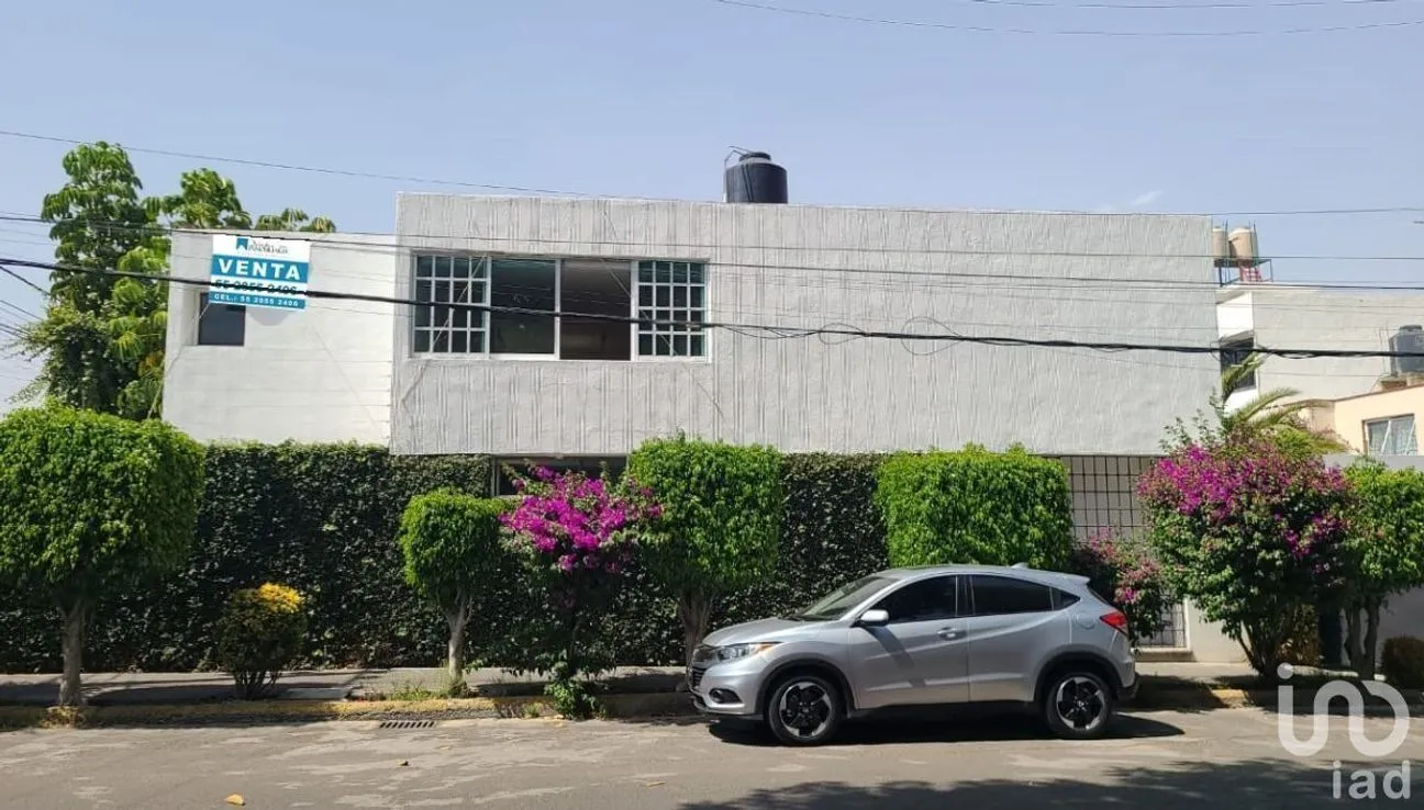 Casa en Venta en Boulevares, Naucalpan de Juárez, Estado De México | NEX-202581 | iad México | Foto 1 de 33