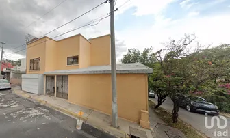 NEX-204322 - Casa en Venta, con 3 recamaras, con 2 baños, con 300 m2 de construcción en Fuentes de Satélite, CP 52998, Estado De México.