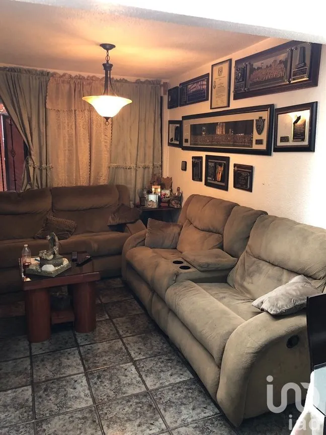 Casa en Venta en Del Mar, Tláhuac, Ciudad de México | NEX-281527 | iad México | Foto 2 de 28