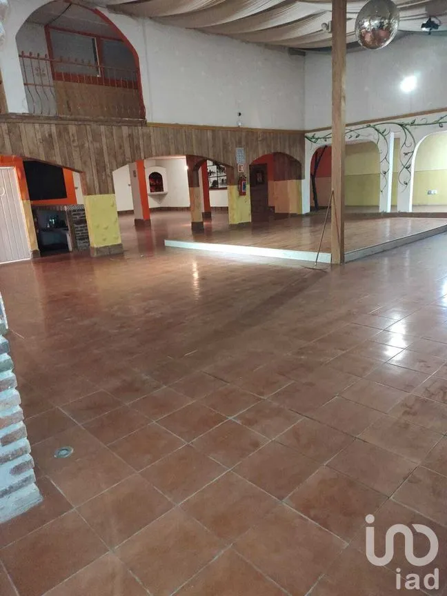 Local en Venta en La Romana, Tlalnepantla de Baz, Estado de México | NEX-281685 | iad México | Foto 2 de 18