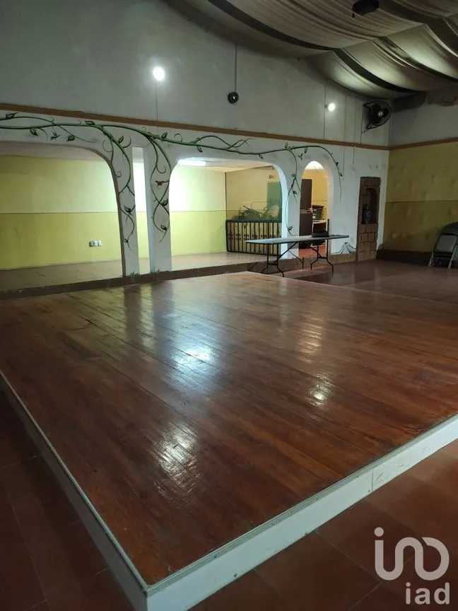 Local en Venta en La Romana, Tlalnepantla de Baz, Estado de México | NEX-281685 | iad México | Foto 3 de 18