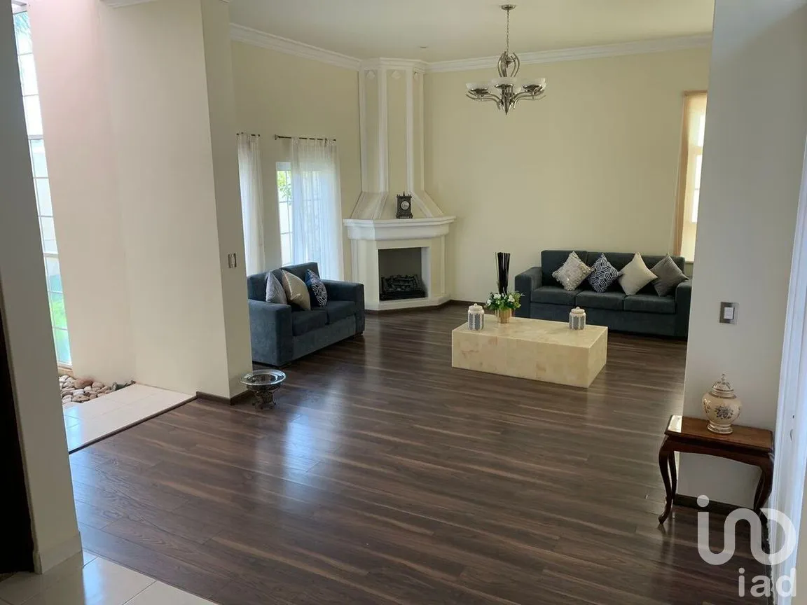 Casa en Venta en Villas de Irapuato, Irapuato, Guanajuato | NEX-281689 | iad México | Foto 7 de 11