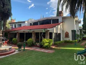 NEX-281702 - Casa en Venta, con 5 recamaras, con 4 baños, con 434 m2 de construcción en Club de Golf Tequisquiapan, CP 76799, Querétaro.