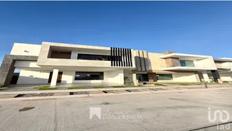 NEX-281780 - Casa en Venta, con 258 m2 de construcción en Las Villas Residencial, CP 81271, Sinaloa.