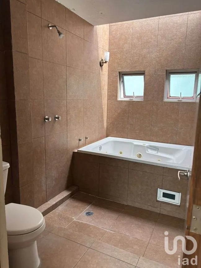 Casa en Venta en Bosque Esmeralda, Atizapán de Zaragoza, Estado de México | NEX-281788 | iad México | Foto 15 de 48