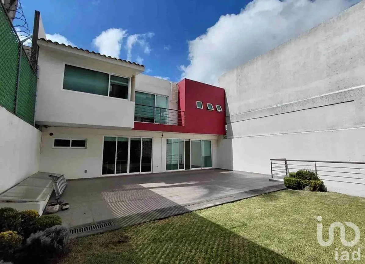 Casa en Venta en Bosque Esmeralda, Atizapán de Zaragoza, Estado de México | NEX-281788 | iad México | Foto 3 de 48