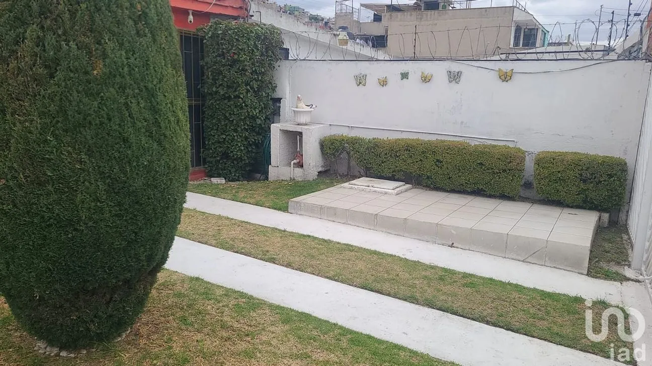 Casa en Venta en Los Pirules, Tlalnepantla de Baz, Estado de México | NEX-282009 | iad México | Foto 4 de 27