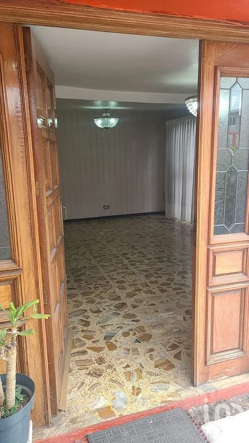 Casa en Venta en Los Pirules, Tlalnepantla de Baz, Estado de México | NEX-282009 | iad México | Foto 9 de 27