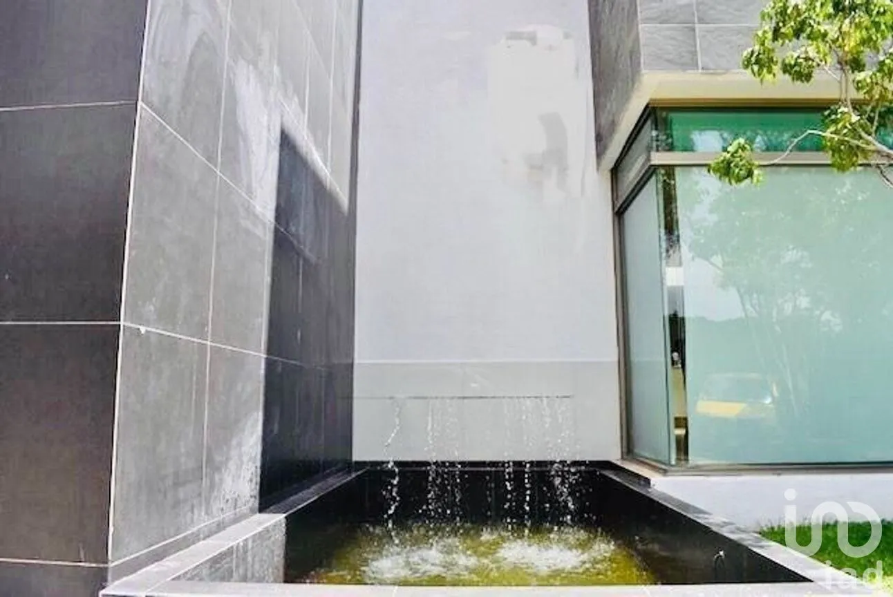 Casa en Venta en Club Cuicacalli, Naucalpan de Juárez, Estado de México | NEX-288468 | iad México | Foto 1 de 37