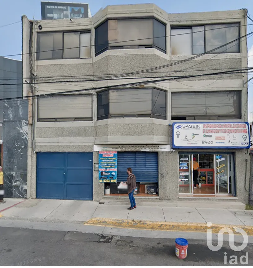 Local en Renta en Santa Cruz del Monte, Naucalpan de Juárez, Estado de México | NEX-291374 | iad México | Foto 1 de 37
