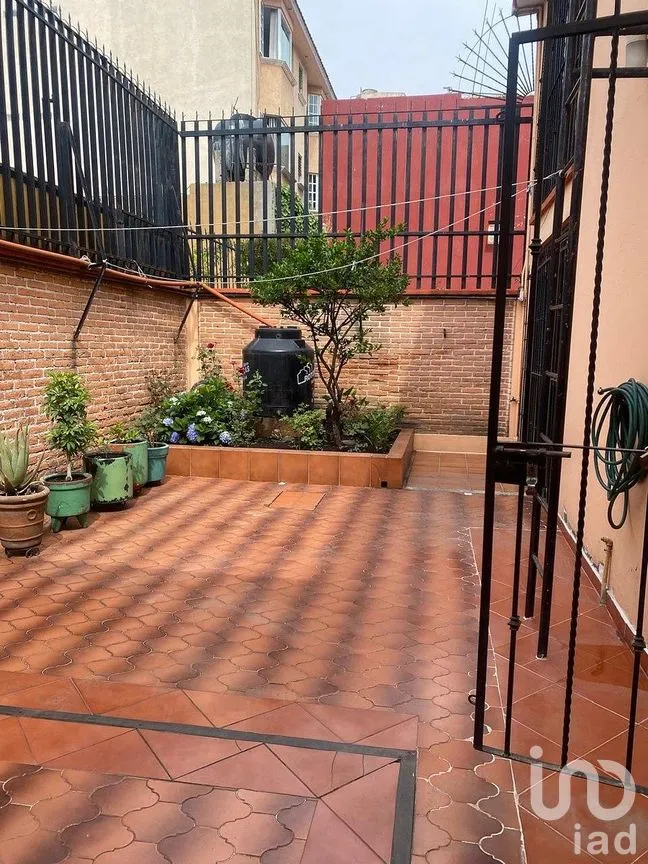 Casa en Venta en Jardines de Santa Mónica, Tlalnepantla de Baz, Estado de México | NEX-291517 | iad México | Foto 3 de 24