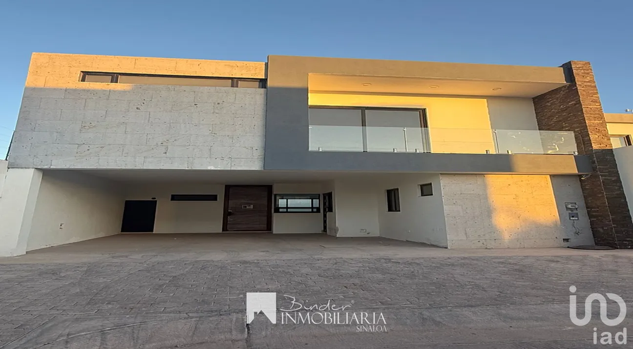 Casa en Venta en Alcázar del Country, Ahome, Sinaloa | NEX-293041 | iad México | Foto 1 de 11
