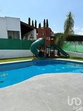 NEX-296248 - Casa en Renta, con 3 recamaras, con 3 baños, con 180 m2 de construcción.