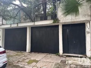 NEX-271829 - Casa en Venta, con 3 recamaras, con 2 baños, con 340 m2 de construcción en Lomas Del Country, CP 44610, Jalisco.