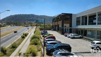 NEX-294613 - Local en Renta, con 295 m2 de construcción en El Bajío, CP 45017, Jalisco.