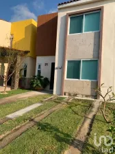 NEX-93369 - Casa en Renta, con 3 recamaras, con 3 baños, con 90 m2 de construcción en Jocotepec Centro, CP 45800, Jalisco.