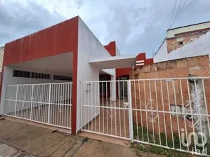NEX-227826 - Casa en Renta, con 3 recamaras, con 2 baños en La Castellana, CP 97203, Yucatán.