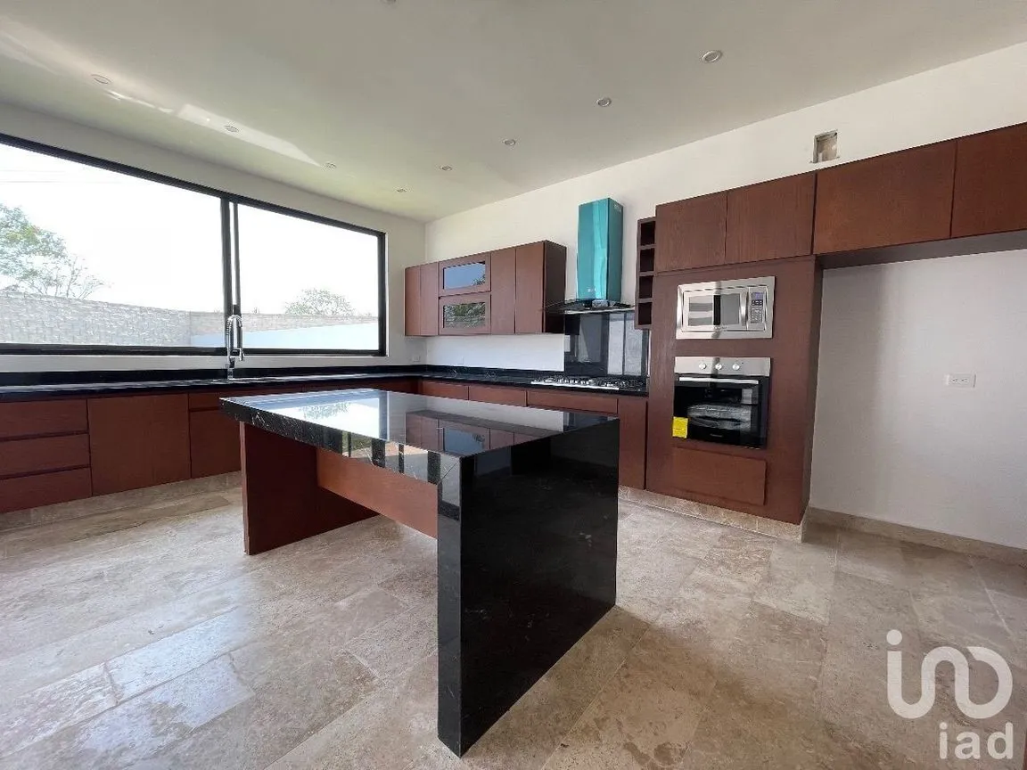 Casa en Venta en Xcanatún, Mérida, Yucatán | NEX-228092 | iad México | Foto 2 de 32