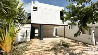 NEX-271043 - Casa en Venta, con 3 recamaras, con 3 baños, con 284 m2 de construcción.