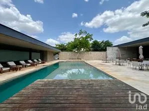 NEX-276184 - Casa en Venta, con 3 recamaras, con 4 baños, con 285 m2 de construcción.