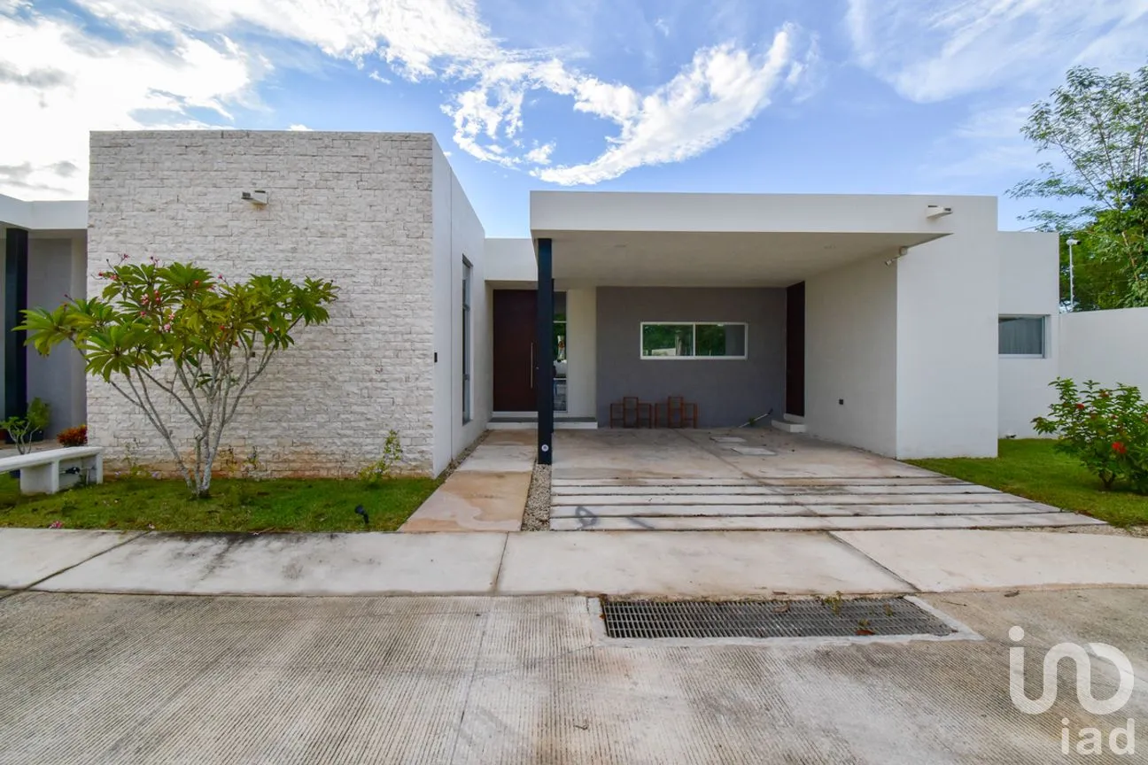 Casa en Venta en Conkal, Conkal, Yucatán | NEX-280419 | iad México | Foto 1 de 25