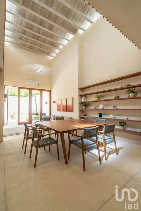 Casa en Venta en Mérida Centro, Mérida, Yucatán | NEX-280498 | iad México | Foto 2 de 32