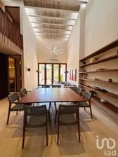 NEX-280498 - Casa en Venta, con 3 recamaras, con 3 baños, con 291 m2 de construcción en Mérida Centro, CP 97000, Yucatán.