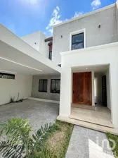 NEX-281161 - Casa en Venta, con 3 recamaras, con 3 baños, con 239 m2 de construcción.