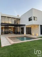 NEX-282392 - Casa en Venta, con 3 recamaras, con 5 baños, con 387 m2 de construcción.