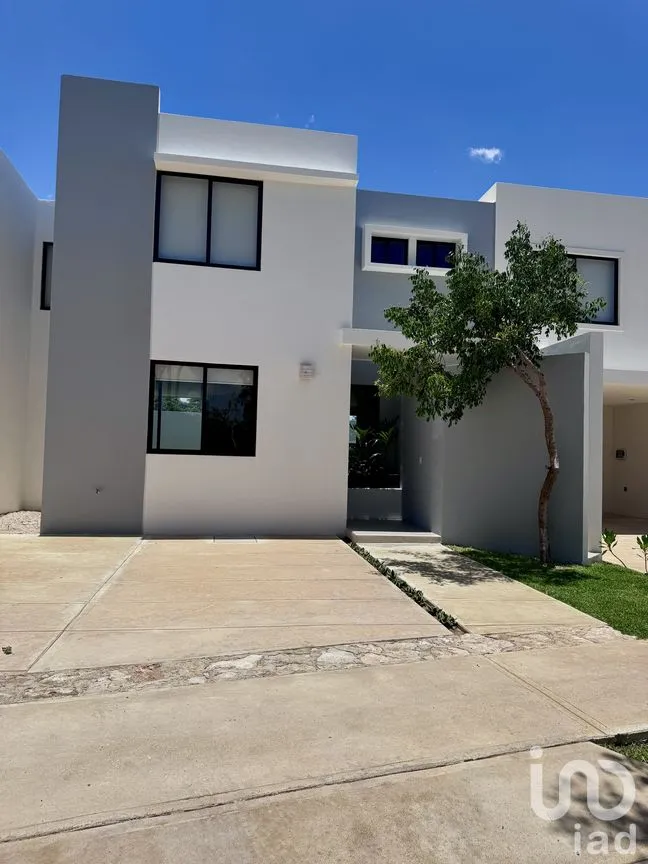 Casa en Venta en Ciudad Caucel, Mérida, Yucatán | NEX-282422 | iad México | Foto 1 de 14