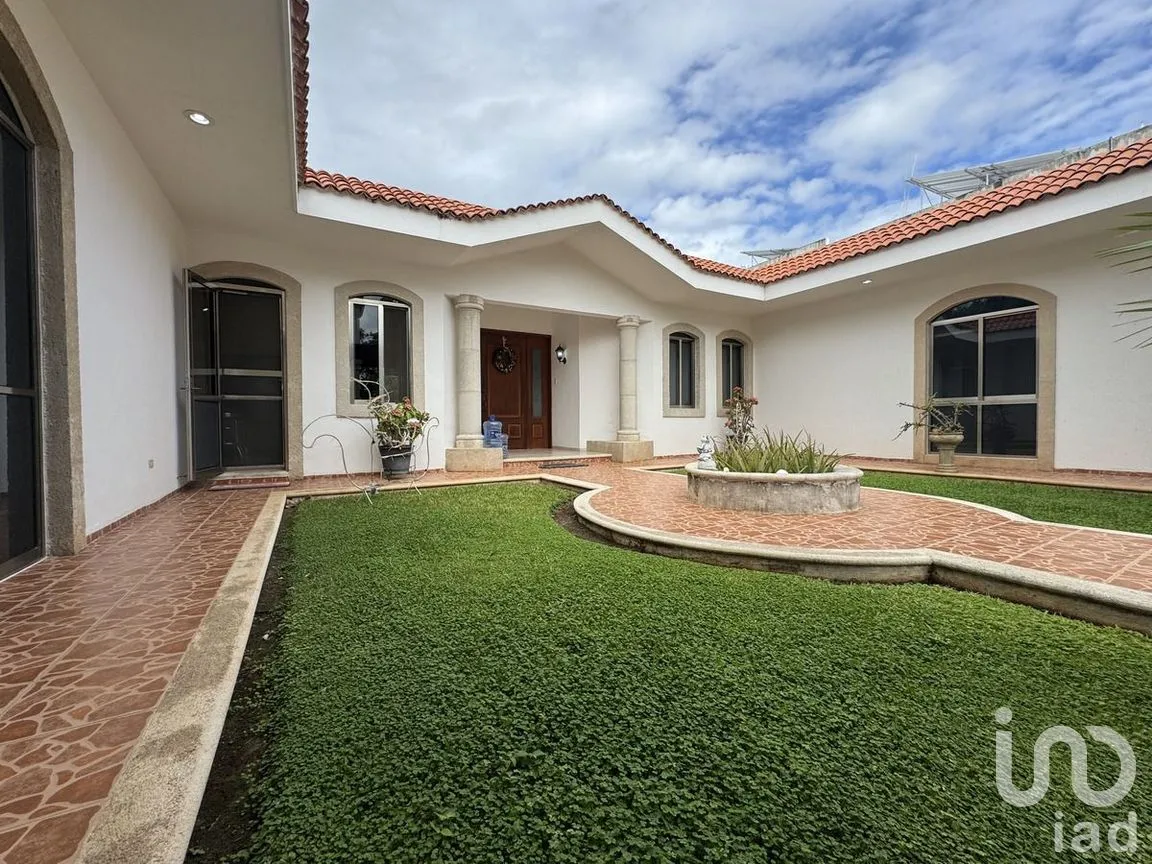 Casa en Venta en Chablekal, Mérida, Yucatán | NEX-288616 | iad México | Foto 2 de 31