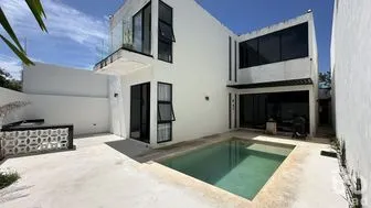 NEX-292412 - Casa en Venta, con 3 recamaras, con 4 baños, con 260.93 m2 de construcción.