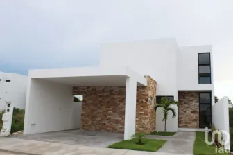 NEX-97958 - Casa en Venta, con 4 recamaras, con 5 baños, con 243 m2 de construcción en Cholul, CP 97305, Yucatán.