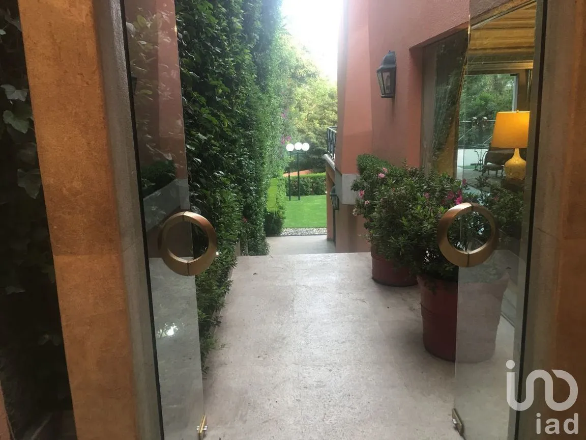Casa en Venta en Lomas Altas, Miguel Hidalgo, Ciudad de México | NEX-281965 | iad México | Foto 2 de 30