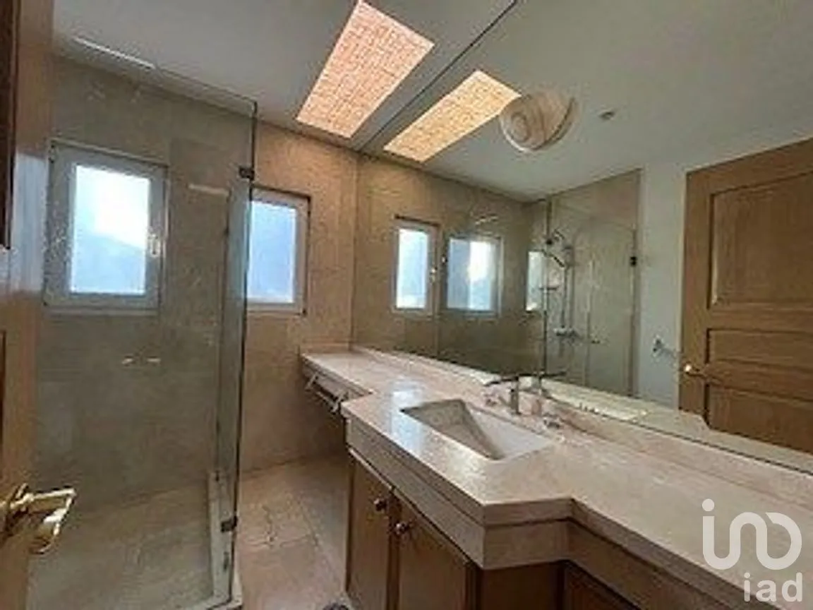 Casa en Venta en Bosques de las Lomas, Cuajimalpa de Morelos, Ciudad de México | NEX-290361 | iad México | Foto 14 de 31
