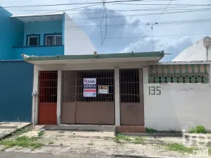 NEX-109479 - Casa en Venta, con 3 recamaras, con 2 baños, con 200 m2 de construcción en Floresta, CP 91940, Veracruz de Ignacio de la Llave.