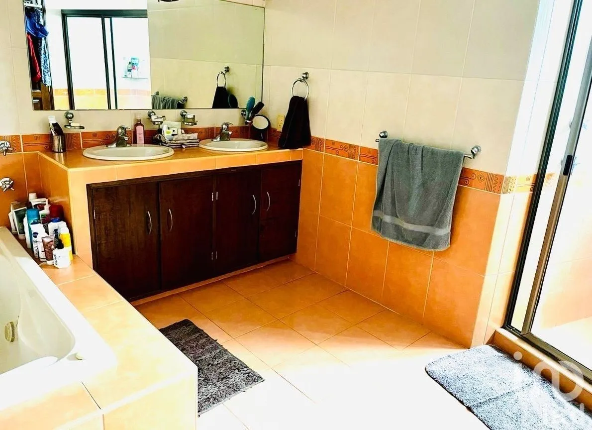 Casa en Venta en Jardines Bellavista, Tlalnepantla de Baz, Estado De México | NEX-232244 | iad México | Foto 11 de 12