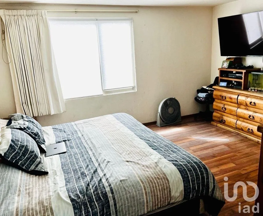 Casa en Venta en Jardines Bellavista, Tlalnepantla de Baz, Estado De México | NEX-232244 | iad México | Foto 6 de 12
